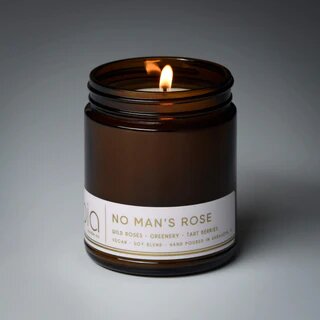 Классическая соевая свеча 50 часов горения No Man's Rose 