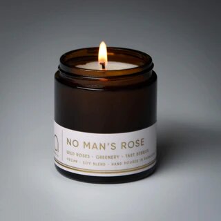 Маленькая соевая свеча 20 часов горения No Man's Rose 